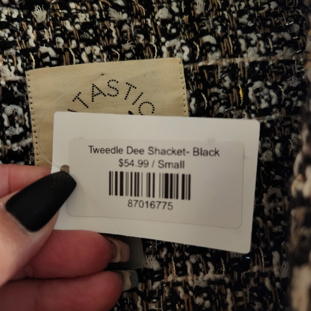 Shacket - Picture 2 of 2